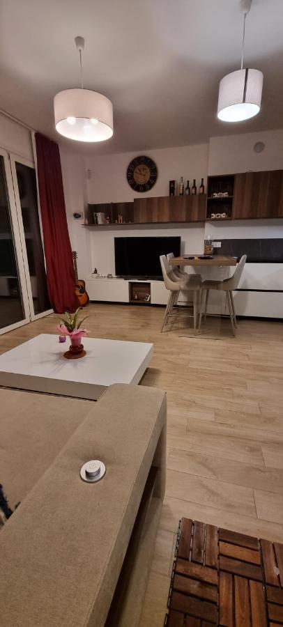 La Maison De Florina มิลาน ภายนอก รูปภาพ